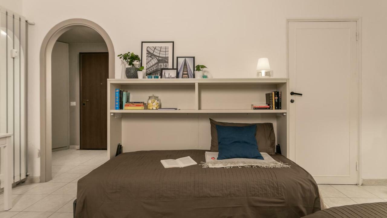 Next Stop - Station Apartment